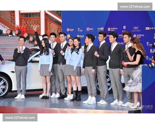 叶珂携新作亮相引发热议展现独特魅力与时尚风采